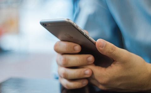 mobile-app-lowers-customer